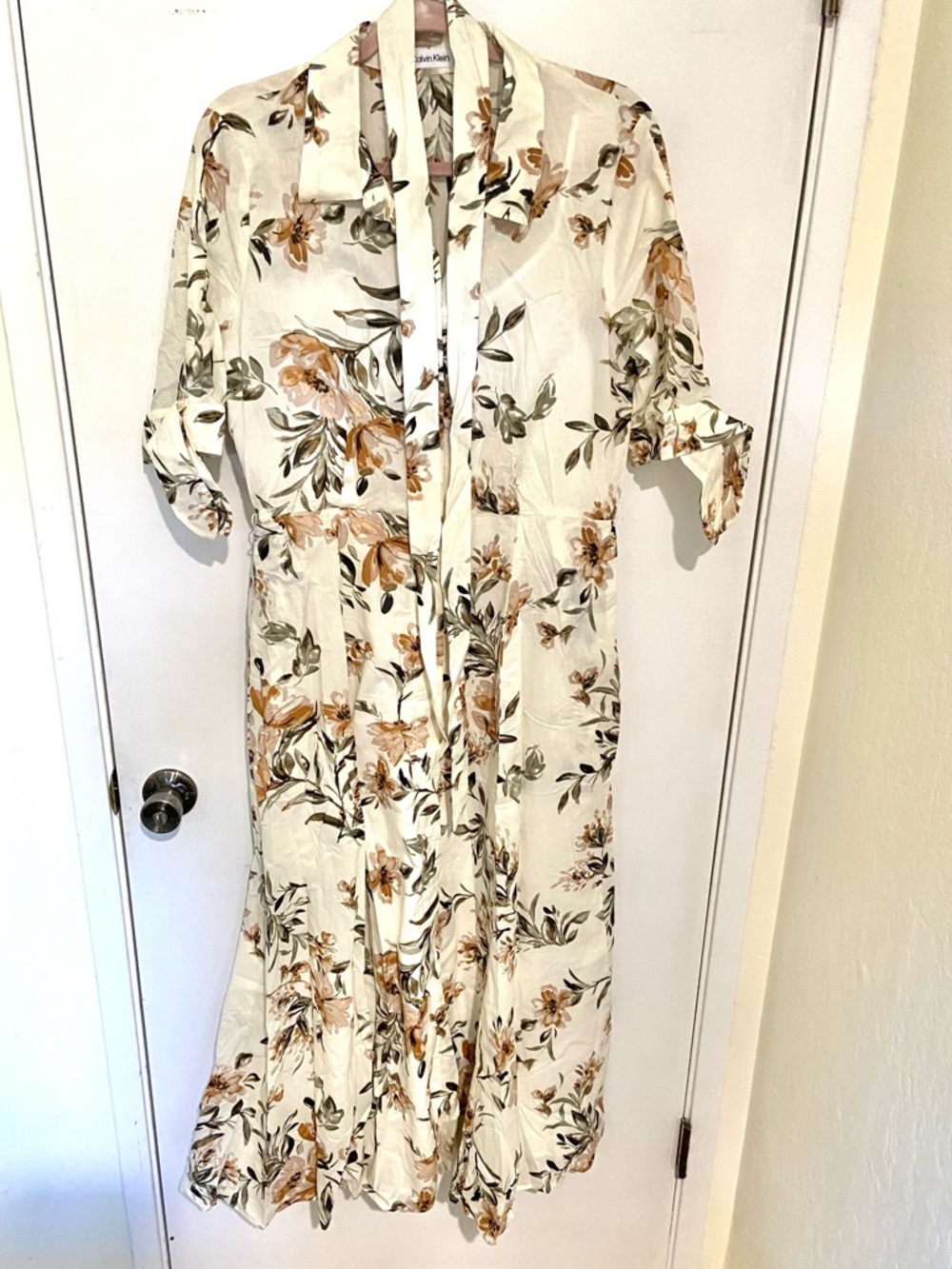 CALVIN KLEIN White Floral Button-Front Tie-Waist Dress - Picture 8 of 8